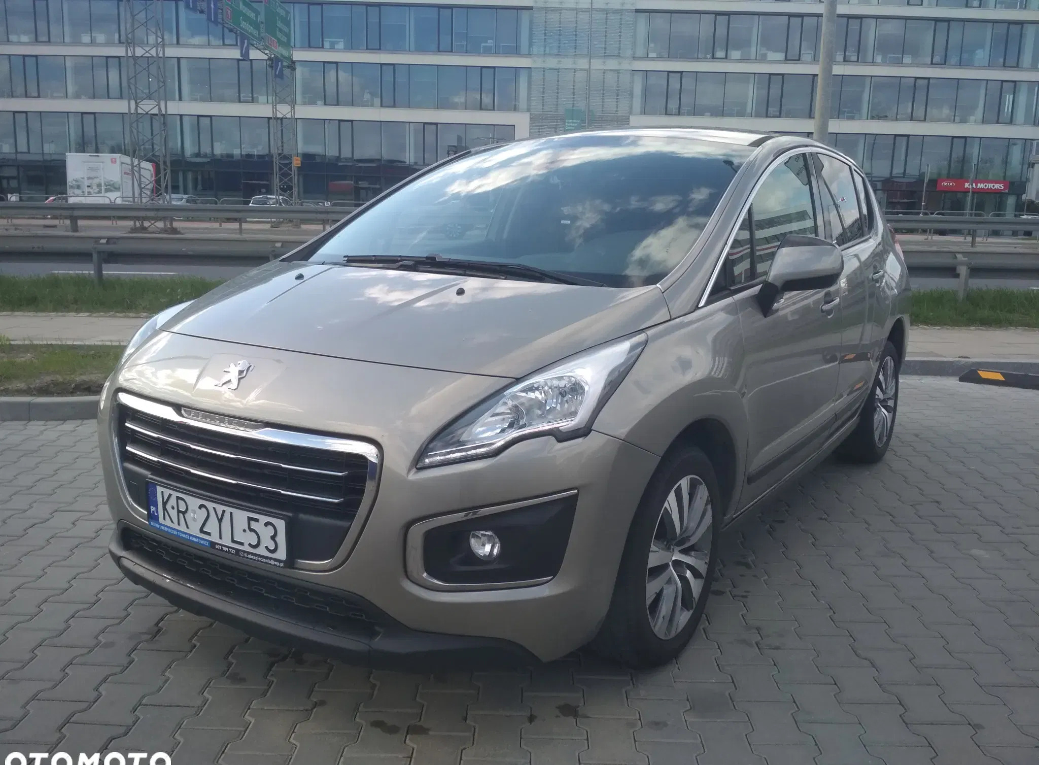 samochody osobowe Peugeot 3008 cena 47400 przebieg: 102700, rok produkcji 2015 z Kraków